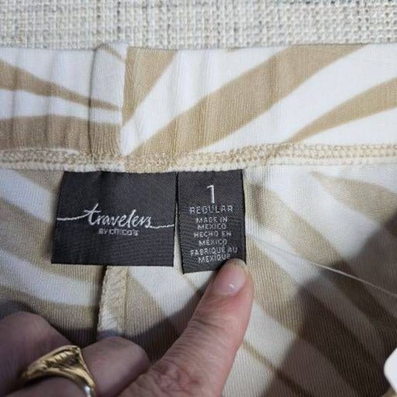 NWT Chico's Travelers Classic Zebra Palazzo Tan White Pants Size 1 Medium 8 - Picture 5 of 8